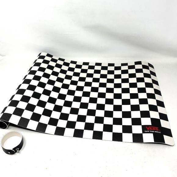 VANS Mouse Pad Desk Mat Family Exclusive White Black Check VN000DNRNOA1 - Picture 2 of 7